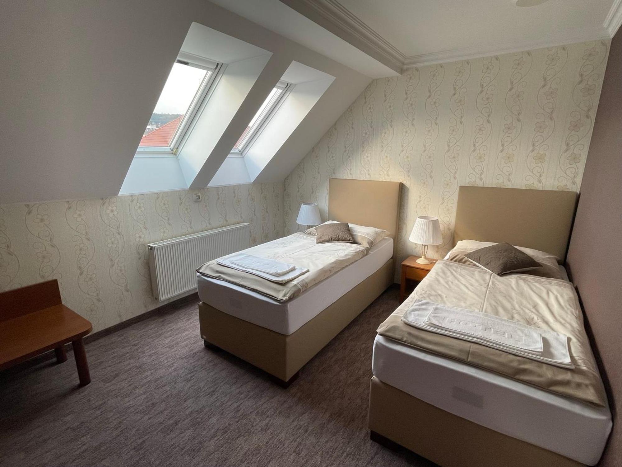 Hotel Lipa Бойнице Экстерьер фото