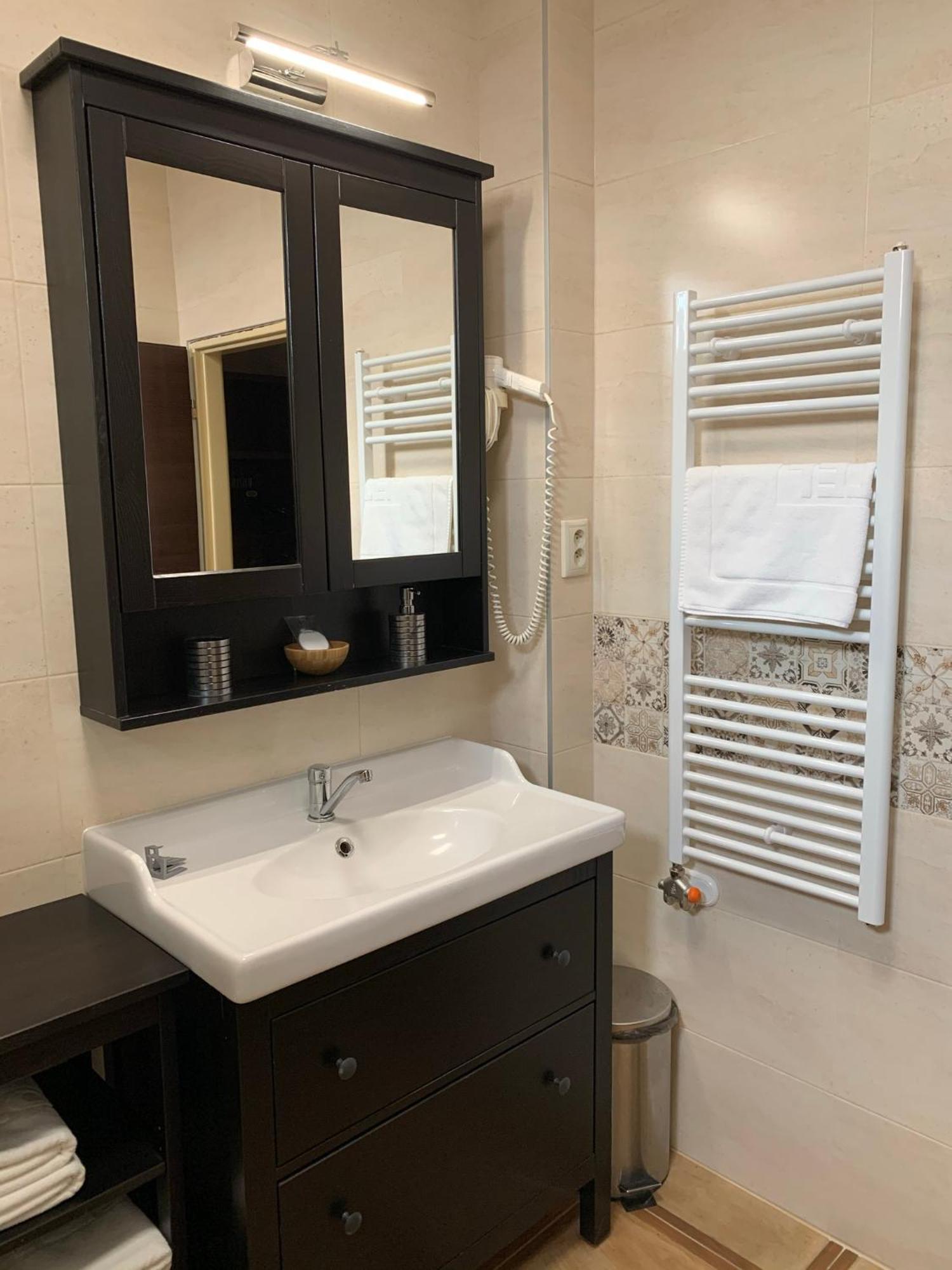 Hotel Lipa Бойнице Экстерьер фото