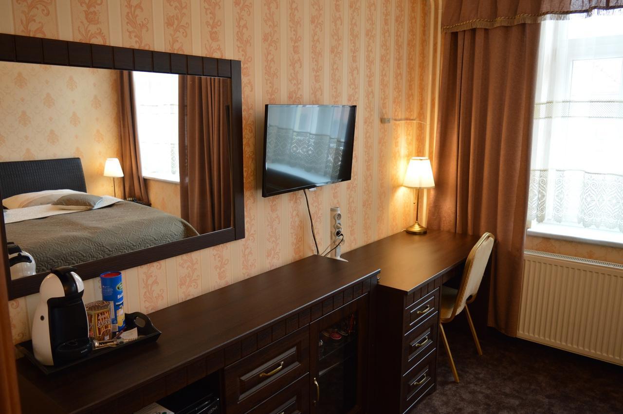 Hotel Lipa Бойнице Экстерьер фото
