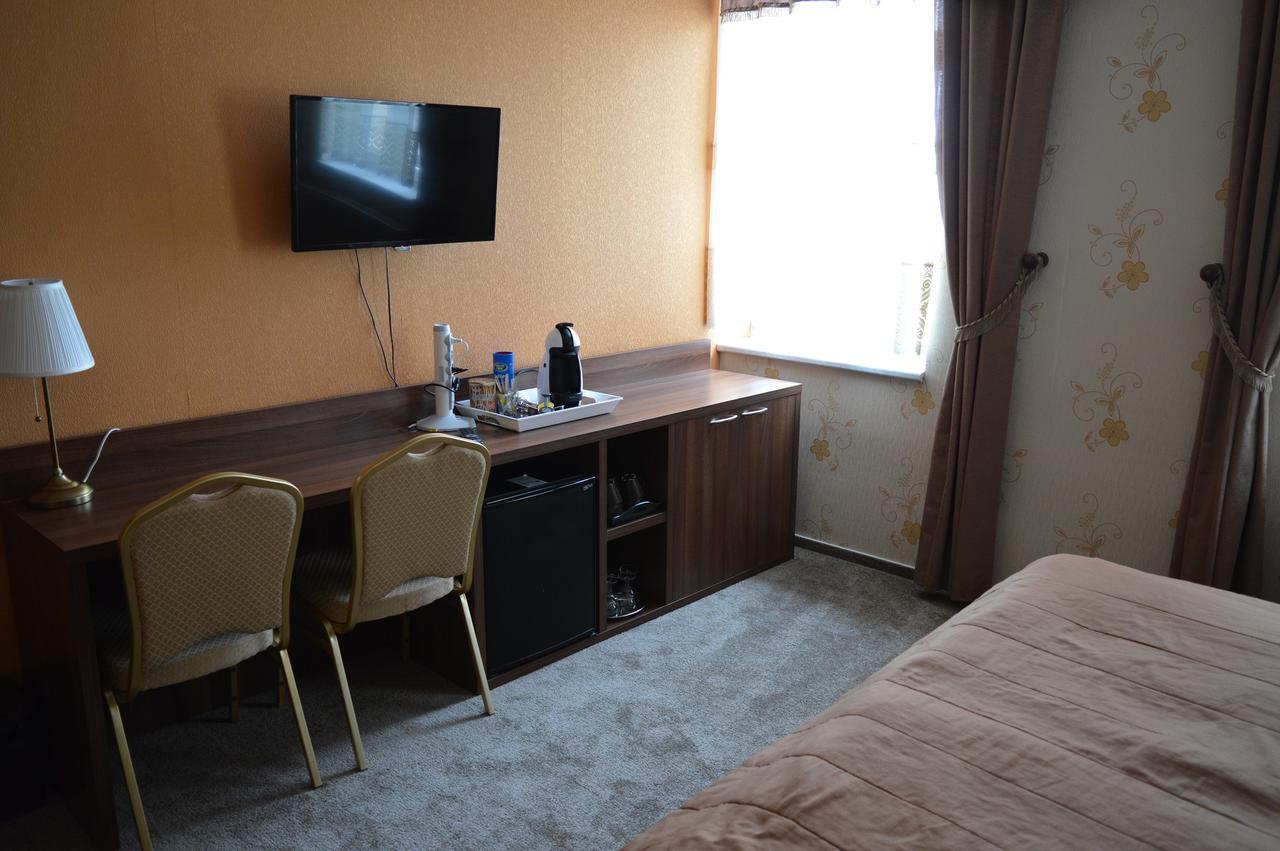 Hotel Lipa Бойнице Экстерьер фото