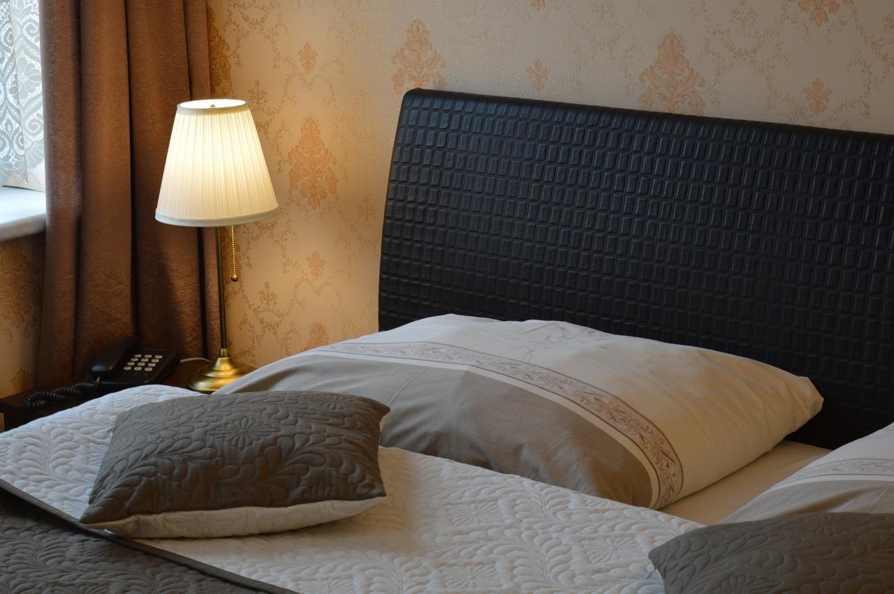 Hotel Lipa Бойнице Экстерьер фото