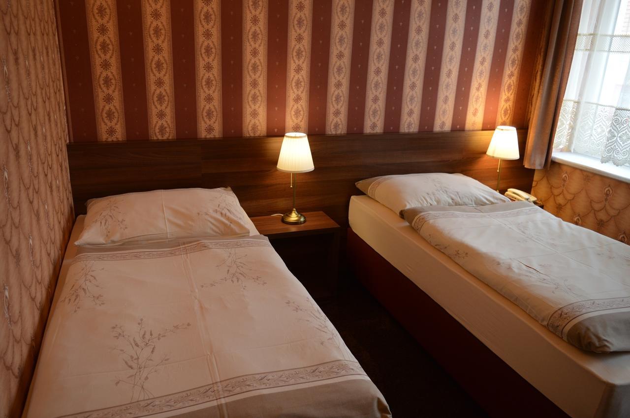 Hotel Lipa Бойнице Экстерьер фото
